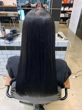 ロング カラー メンズ眉毛ITSUK Iメンズ専門　新宿の眉毛・アイブロウイメージ