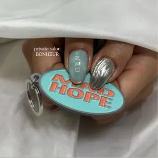 ネイル BONHEUR Annaのネイルデザイン