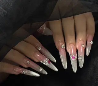 ネイル Pure&Rich Nailのネイルデザイン