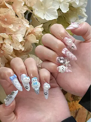 セミロング Tsukimi nail所属・シ シのネイルデザイン