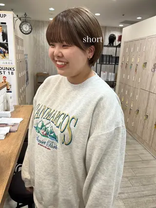 ショート 初めてのショート お任せください✂️のヘアスタイル