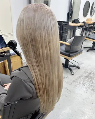 ロング カラー 🫐寒色系カラー 🫐ヤマナカリリカのヘアスタイル