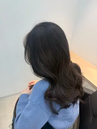 セミロング カラー ブリーチ 縮毛/あすか🐯のヘアスタイル