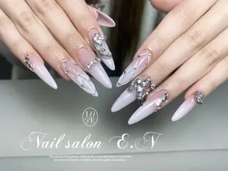 ネイル E.N🦋 長さ出し/持ち込みのネイルデザイン