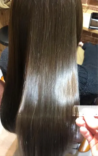 ロング ⭐️艶髪⭐️髪質改善 newi町田 山本のヘアスタイル