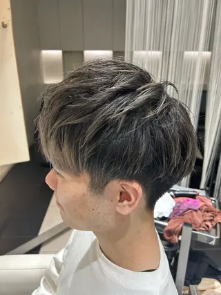 ショート カラー メンズ スパイキーショート／ パーマ平松秀門のヘアスタイル