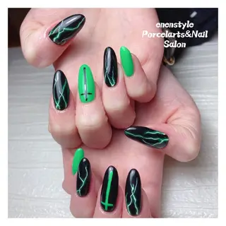 ミディアム ネイル 👑enen style👑のネイルデザイン