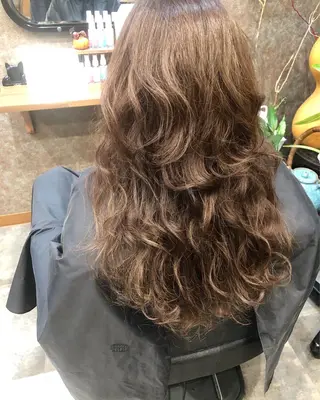 ロング カラー 野咲き 美容室のマツエク・マツパデザイン