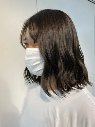 ミディアム カラー 🍮中山詩乃🍮顔 まわりデザイン◎のヘアスタイル