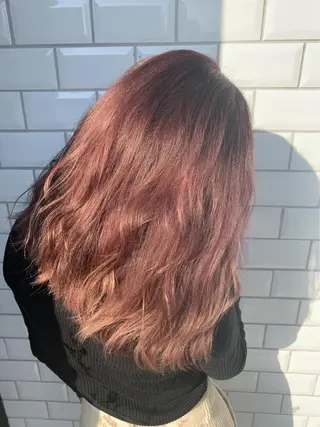 セミロング 心斎橋/海外レイヤー 募集中三好玲奈のヘアスタイル