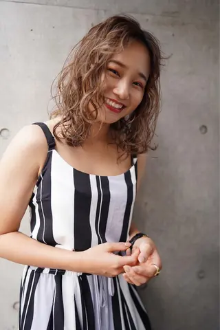 ミディアム パーマ china/ボブ /ブリーチカラーのヘアスタイル