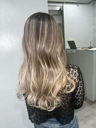 ロング カラー 寺嶋 貴大のヘアスタイル