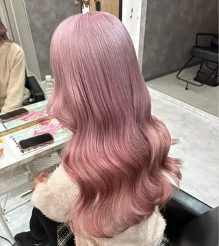 ロング カラー 💎艶々ハイトーン MOE💍🤍のヘアスタイル