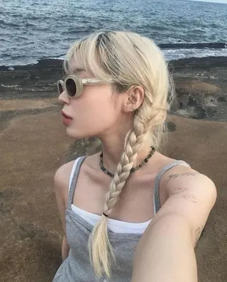 カラー 莉乃/縮毛矯正/髪質 改善/艶カラーのヘアスタイル