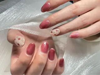 ネイル Ui_Amor (パラジェル)のネイルデザイン