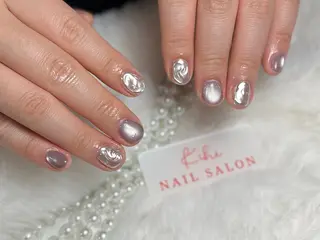 ネイル ユリ🎀長さだし/ パラジェル/持ち込みのネイルデザイン