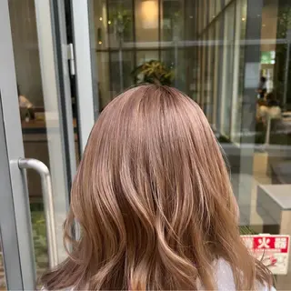 セミロング カラー 🫧Ai/ ロロネー森ノ宮💖のヘアスタイル