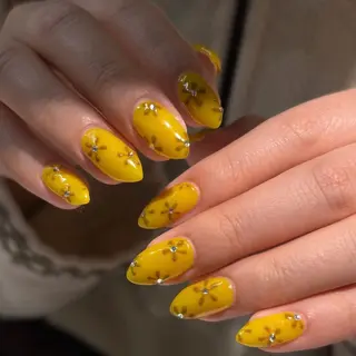 ネイル niconail 原宿店所属・niconail saayaのネイルデザイン