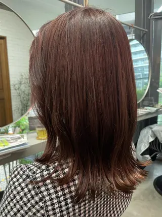 ミディアム カラー やすだ しおりのエステ・リラクイメージ