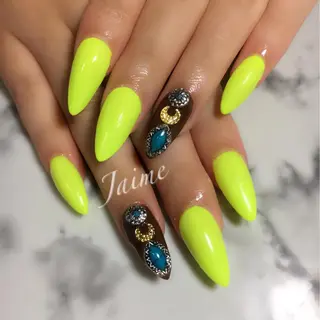 セミロング ネイル Jaime Yuiのネイルデザイン