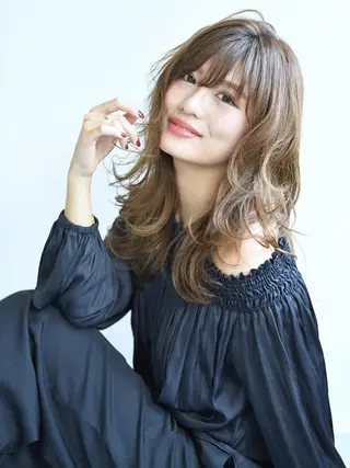 セミロング カラー パーマ マーブル東京 三軒茶屋 美容室のヘアスタイル