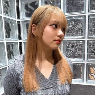 セミロング カラー Ma cherie by Lond所属・ハイトーン/ ブリーチAikaのヘアスタイル