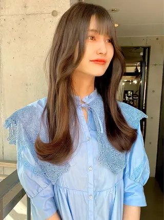 セミロング 大人可愛いレイヤー 大田のヘアスタイル