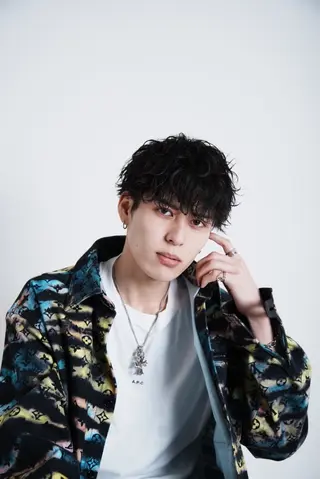 ミディアム カラー パーマ メンズ 🔥メンズ🔥かっこ いいが正義！代表柿崎のヘアスタイル