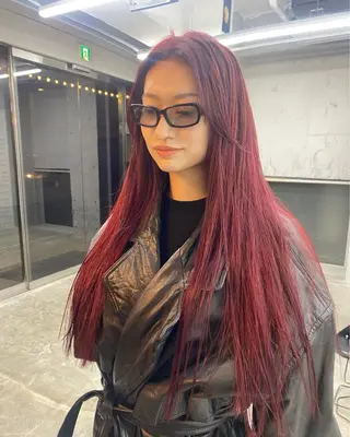 ロング カラー Teal所属・大石 沙季のヘアスタイル