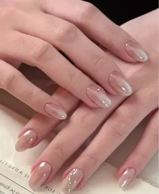 ネイル 高木 維麗絲のネイルデザイン