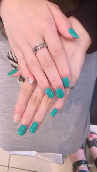 ネイル スズキ シオリのヘアスタイル