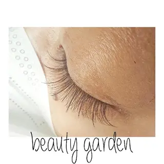 マツエク・マツパ U_la所属・U_la [ウーラ] 片岡の眉毛・アイブロウイメージ