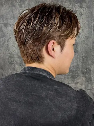 ショート カラー パーマ メンズ 武井 凌のヘアスタイル