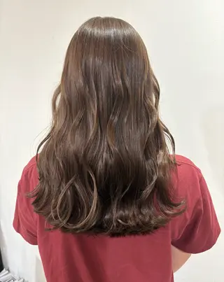 セミロング カラー merc.🧸🫧 平山莉子のヘアスタイル