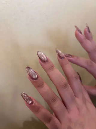 ネイル DEEokazaki momonaのネイルデザイン