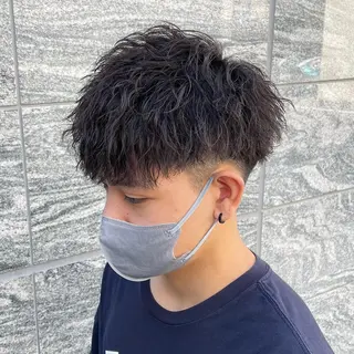 ショート カラー パーマ ヘアアレンジ メンズ アイブロウ スパイキー/フェザー /波巻き/かいとのヘアスタイル