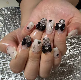 ネイル Tini ANA.CHUOのネイルデザイン