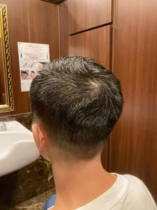 メンズ ヒロ銀座 名駅西口店のヘアスタイル