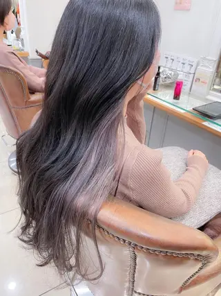 ロング カラー ✨カラー支持No.1 🧸ワキ カナコ🧸のヘアスタイル
