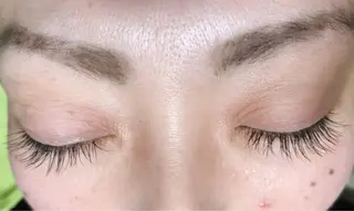 マツエク・マツパ ラルース所属・ラルース ヘアのマツエク・マツパデザイン