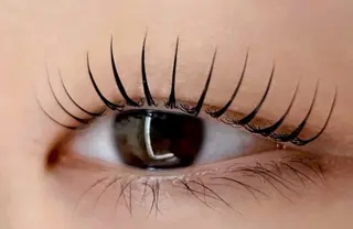 マツエク・マツパ maru.武蔵小杉所属・米澤 maru.の眉毛・アイブロウイメージ