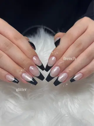 ネイル nail salon CAREY 🎀のネイルデザイン