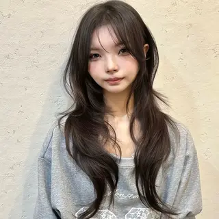 セミロング 🌹ハッシュカット、 レイヤー韓国ヘア🌹のヘアスタイル