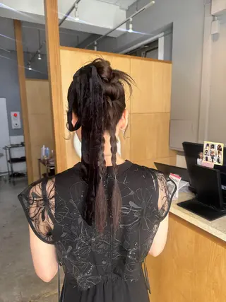 ミディアム miloc MOMOKAのヘアスタイル