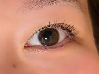 マツエク・マツパ ふる〜る所属・鈴木 彩加のマツエク・マツパデザイン