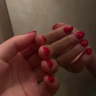 ネイル 𝑟𝑖𝑠𝑎 🕯‎🤍のネイルデザイン