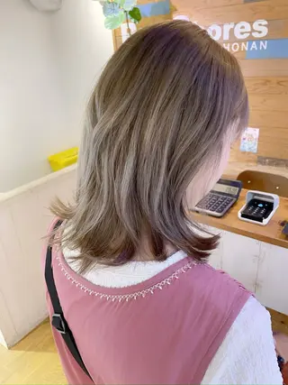 ミディアム カラー かわさき ともやのヘアスタイル
