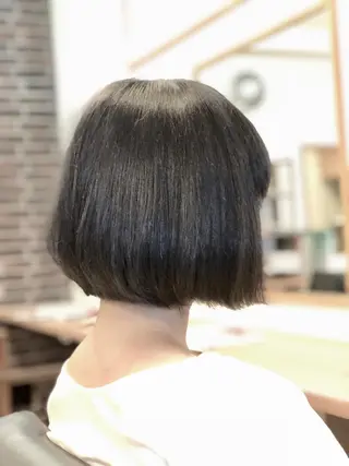 ショート カラー 美髪矯正 🌈髪質改善 山下のヘアスタイル