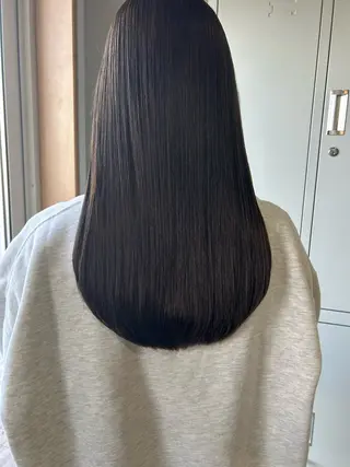 ロング ✨️ストレート ✨️髪質改善のヘアスタイル