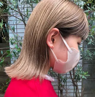 ミディアム カラー ハイトーン/ブリーチ 似合せカット/パーマのヘアスタイル